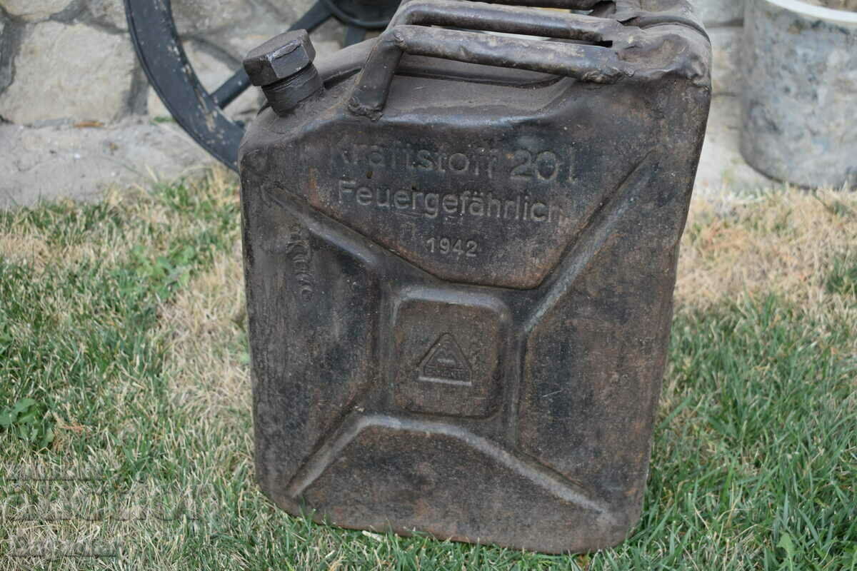 German fuel tank 20 liters - 6 German fuel tank 20 liters - 6