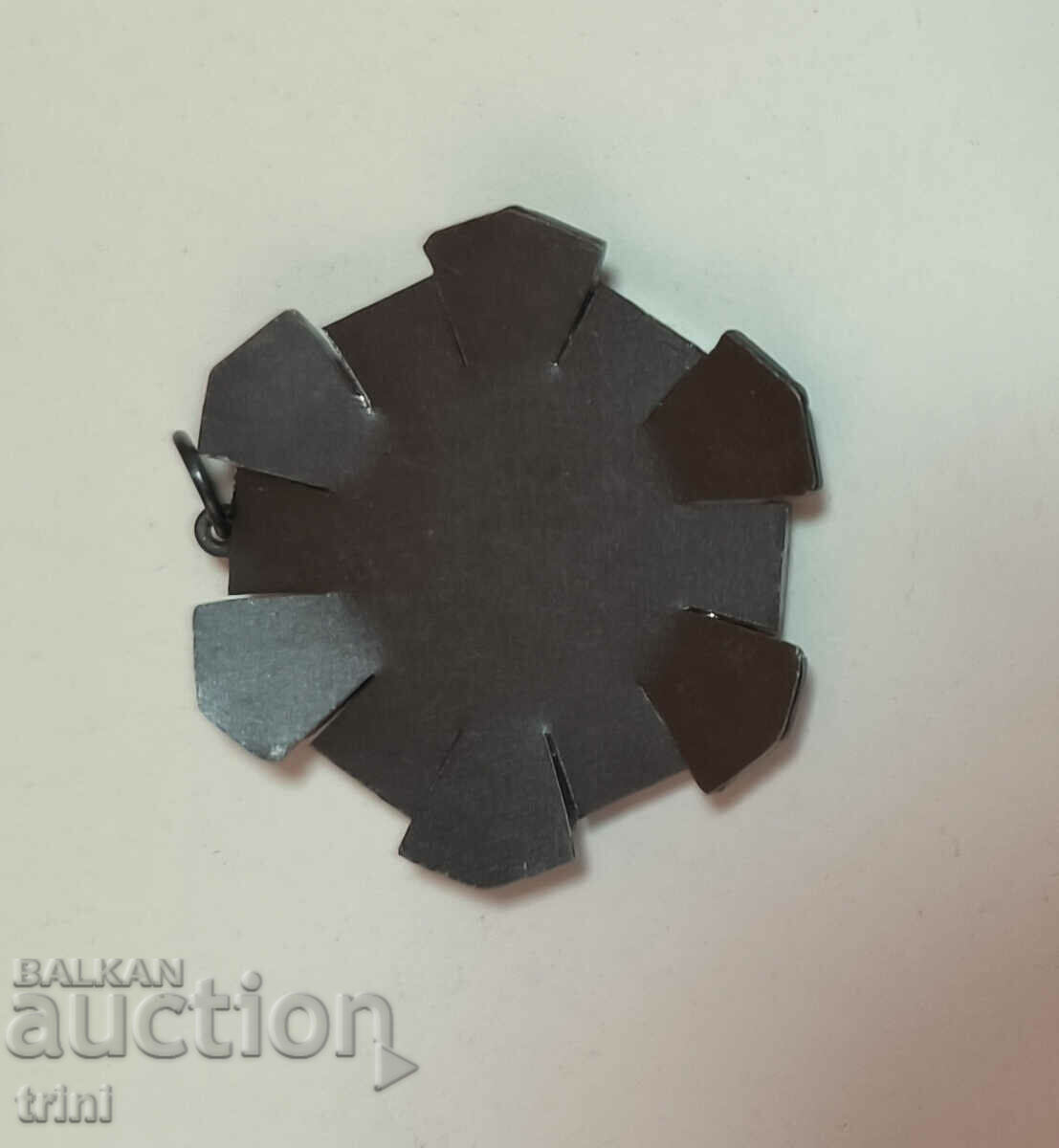 Medal of Labor Glory with price 18.00 BGN | € 9.20 Medal of Labor Glory with price 18.00 BGN | € 9.20