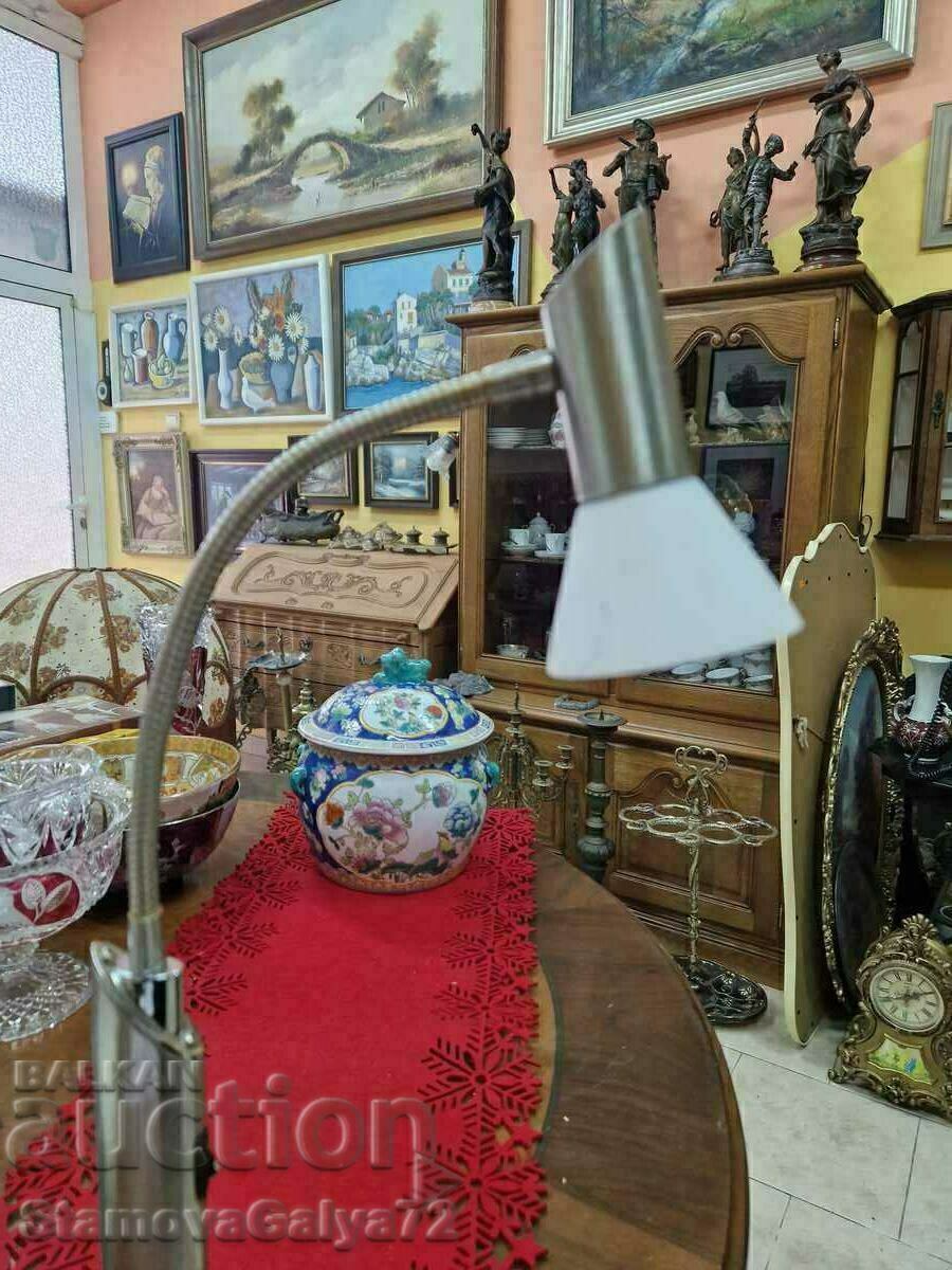 Licitație O mare lampă antică germană Wofi cu defilare Licitație O mare lampă antică germană Wofi cu defilare