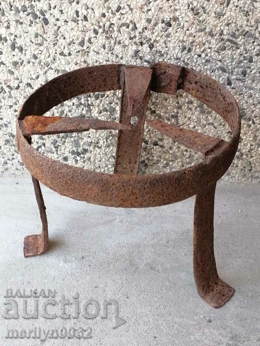 An old wrought iron soot, wrought iron, a primitive pyrosty with price 39.00 BGN | € 19.94 An old wrought iron soot, wrought iron, a primitive pyrosty with price 39.00 BGN | € 19.94