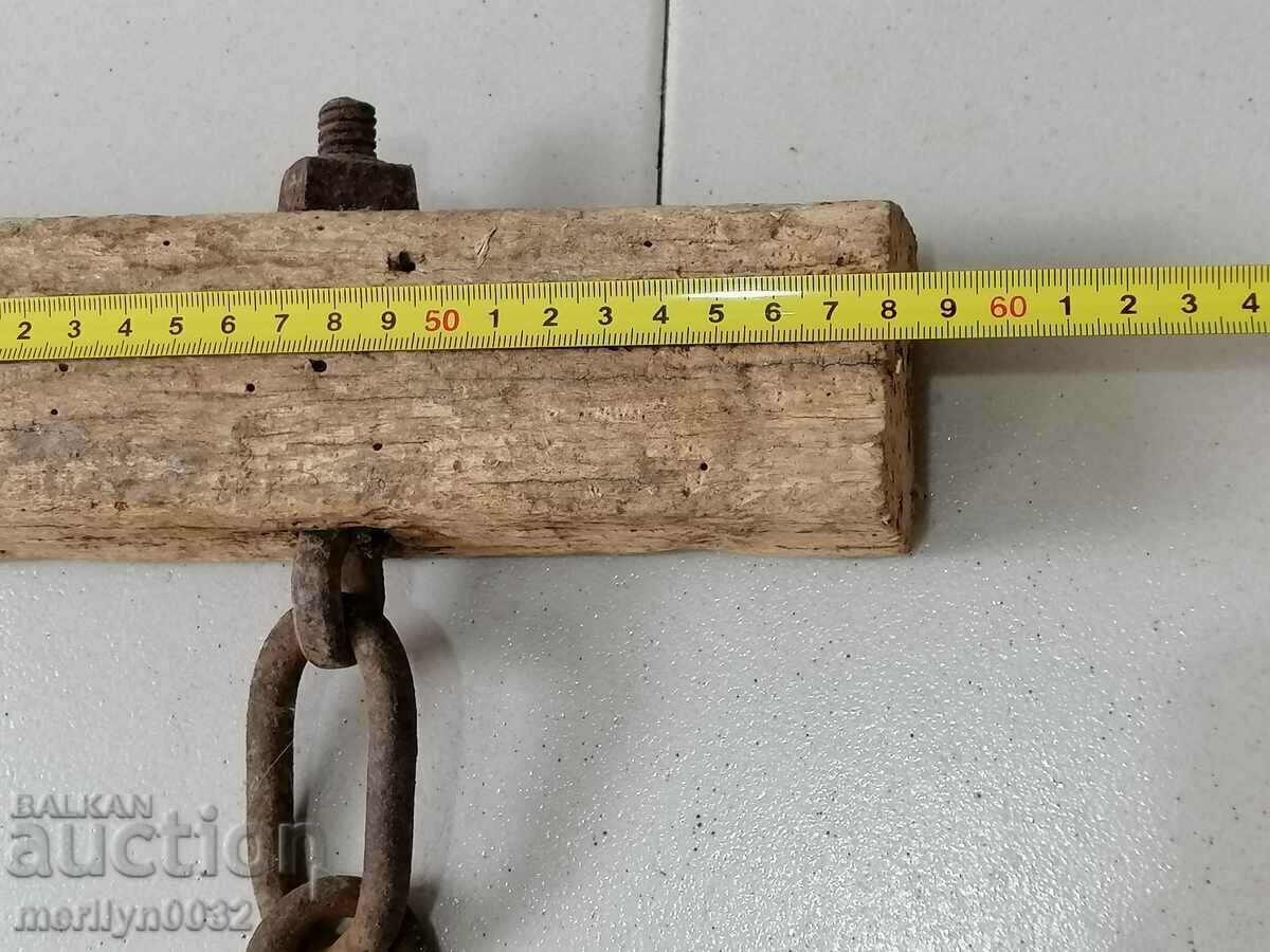 Delivery of Old wooden hanger wood chain wooden Delivery of Old wooden hanger wood chain wooden