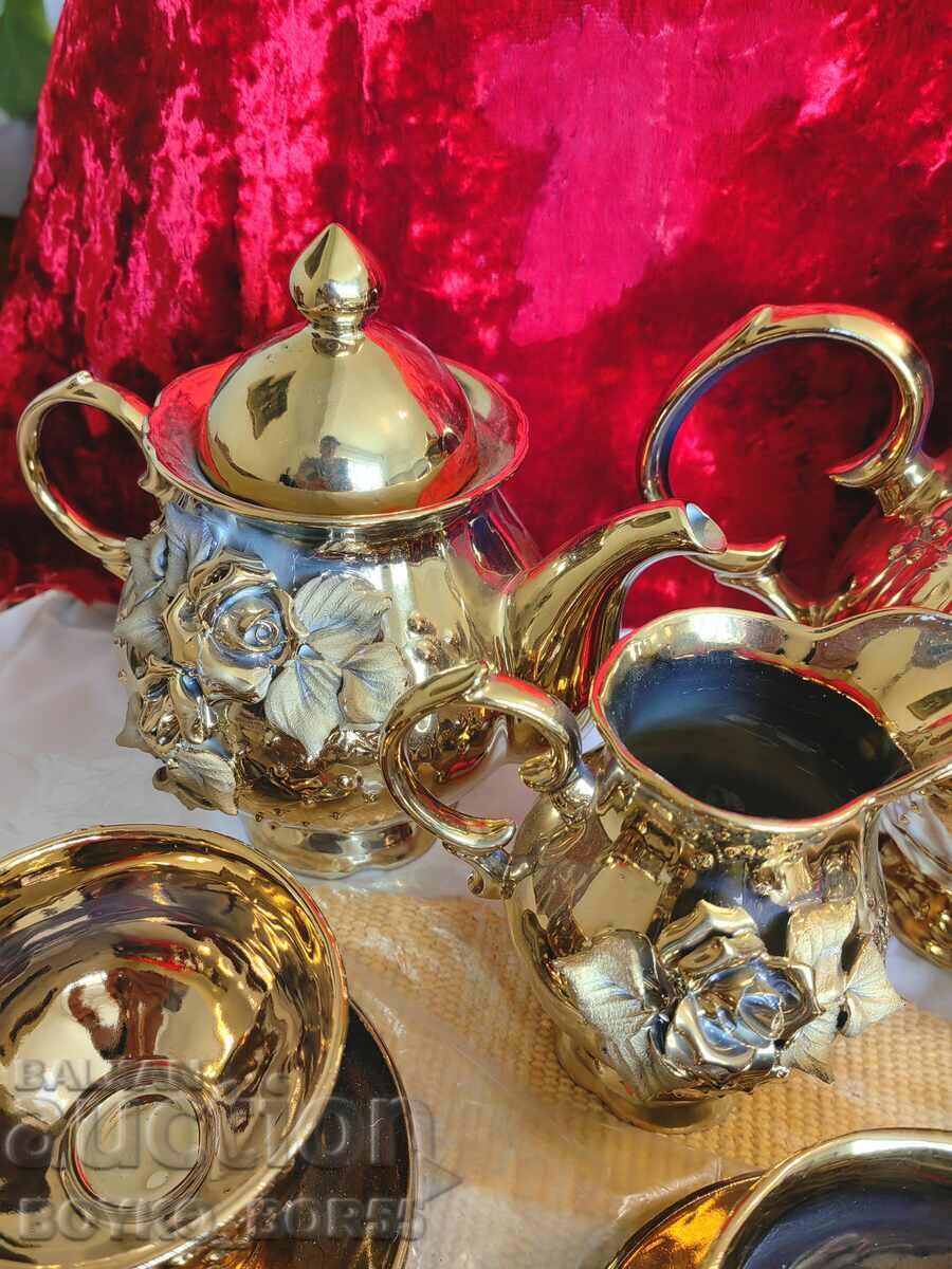 Δημοπρασία Πανέμορφο σετ τσαγιού αντίκες επίχρυσο πορσελάνη Δημοπρασία Πανέμορφο σετ τσαγιού αντίκες επίχρυσο πορσελάνη
