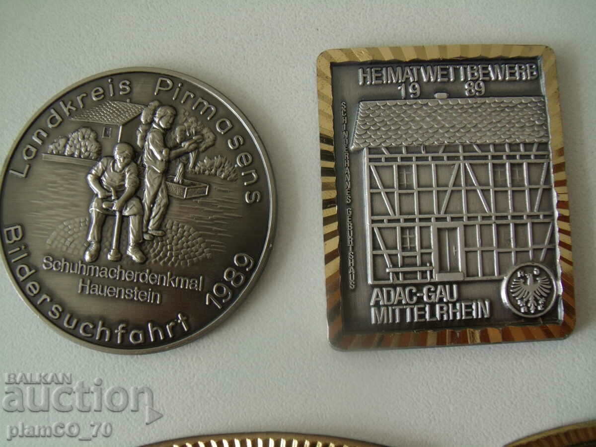 Auction No.*7146 lot 7 pieces of old ADAC metal plaques Auction No.*7146 lot 7 pieces of old ADAC metal plaques