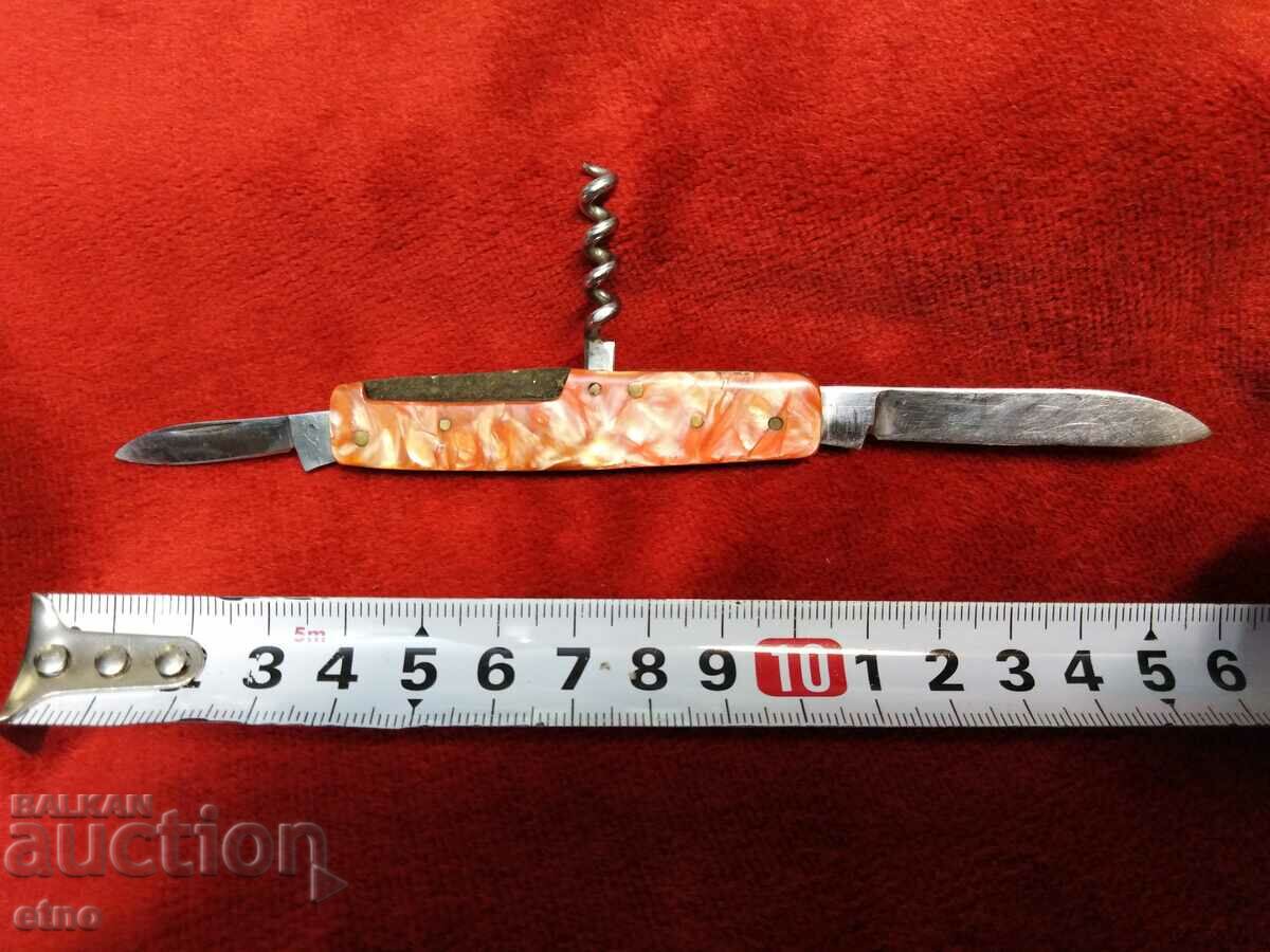 OLD BULGARIAN POCKET KNIFE - VELIKO TARNOVO with price 25.00 BGN | € 12.78