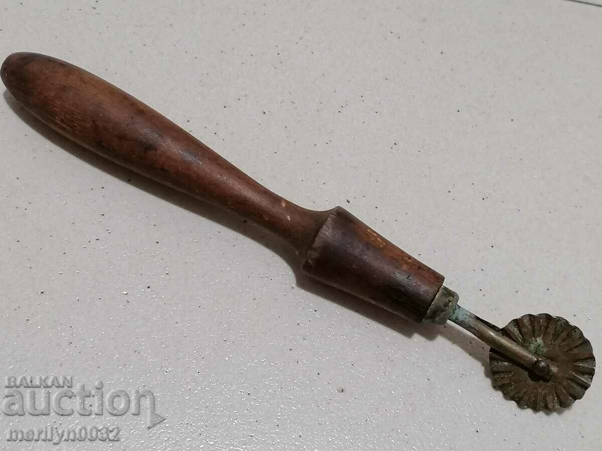 An old leather cutting tool with price 46.00 BGN | € 23.52 An old leather cutting tool with price 46.00 BGN | € 23.52