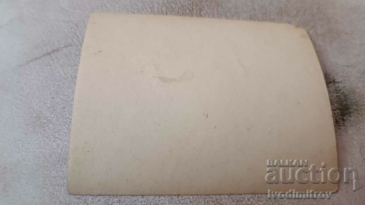 Photo Men and young girls in the mountains with price 1.25 BGN | € 0.64 Photo Men and young girls in the mountains with price 1.25 BGN | € 0.64