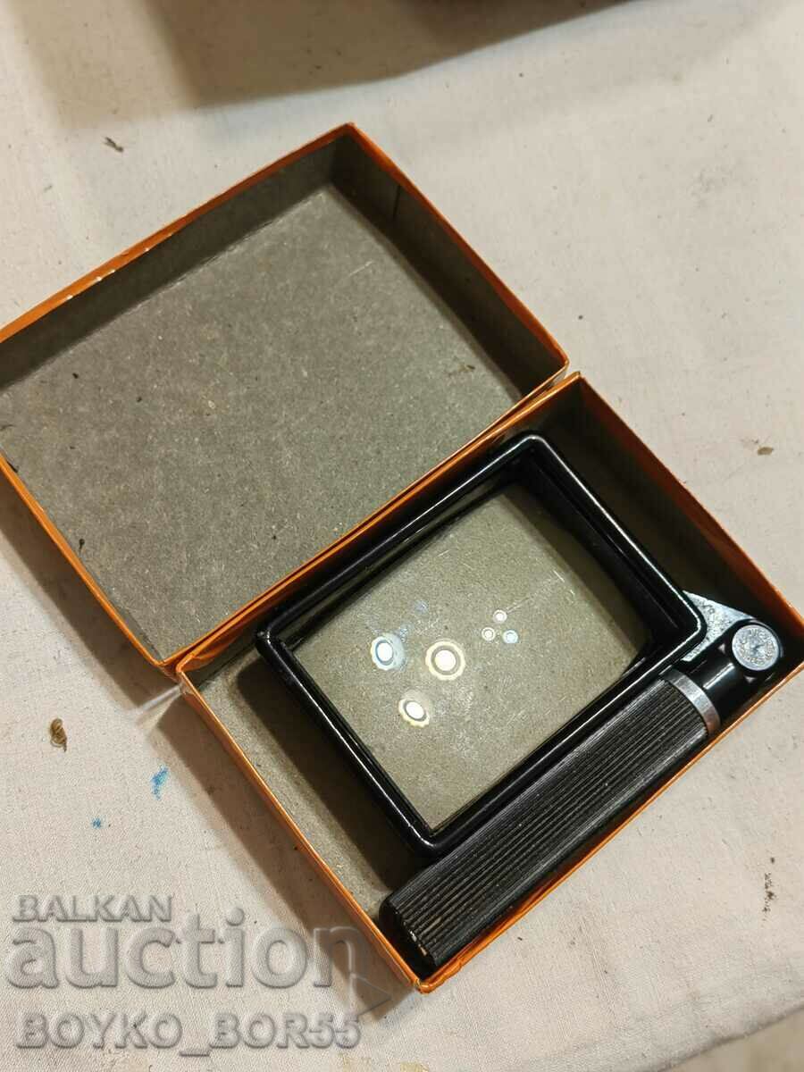 VINTAGE German Bakelite Magnifier Mautner Dresden Folding Handle with price 87.00 BGN | € 44.48 VINTAGE German Bakelite Magnifier Mautner Dresden Folding Handle with price 87.00 BGN | € 44.48