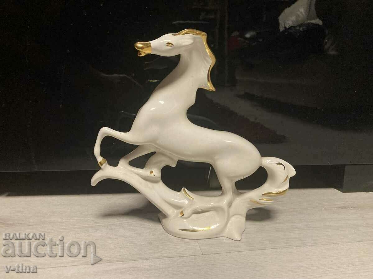 Figurină de porțelan de cal cu aurire