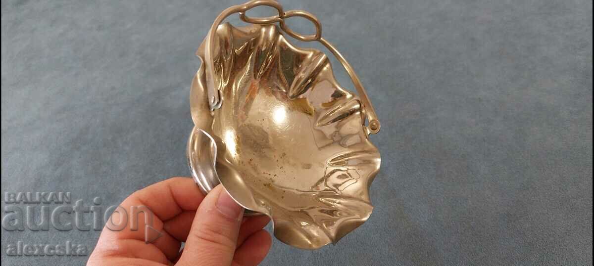 Bronze candy bowl with price 15.00 BGN | € 7.67
