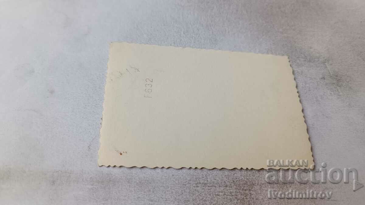 Photo Men and women in white aprons with price 1.35 BGN | € 0.69 Photo Men and women in white aprons with price 1.35 BGN | € 0.69