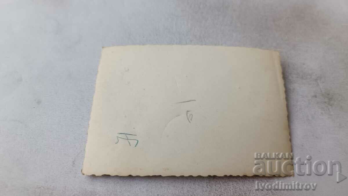 Photo An officer and a young woman sitting on a bench with price 1.35 BGN | € 0.69 Photo An officer and a young woman sitting on a bench with price 1.35 BGN | € 0.69