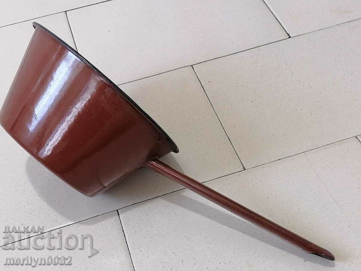 Auction Old enamel pot, pan with enamel household pot Auction Old enamel pot, pan with enamel household pot