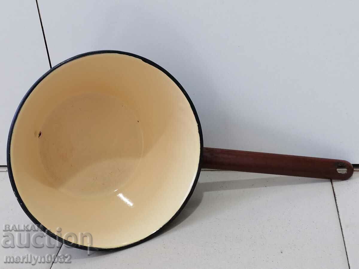 Old enamel pot, pan with enamel household pot - 6 Old enamel pot, pan with enamel household pot - 6
