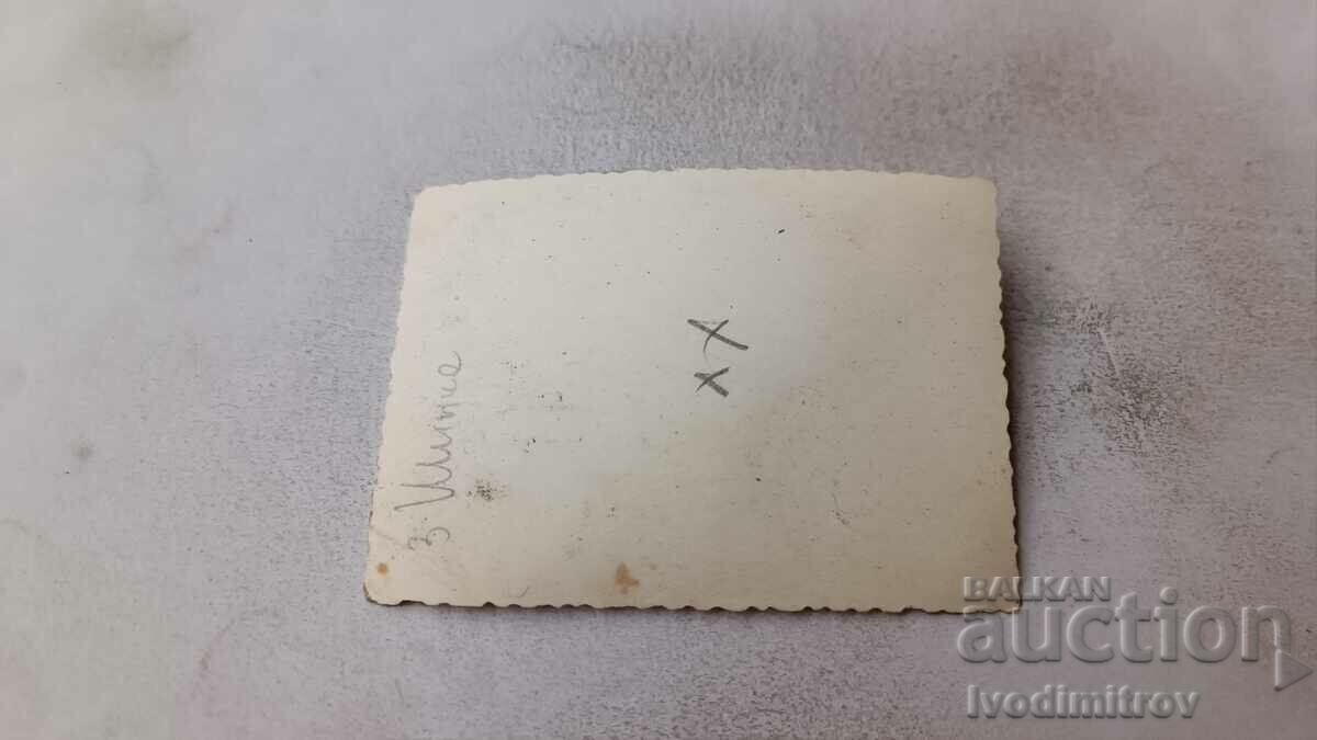 Φωτογραφία Κοριτσάκι στην παραλία με τιμή 1.85 BGN | € 0.95 Φωτογραφία Κοριτσάκι στην παραλία με τιμή 1.85 BGN | € 0.95