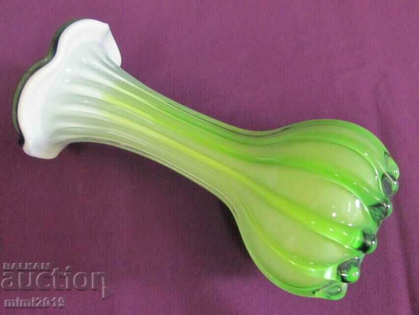 Auction Glass Crystal Vase Auction Glass Crystal Vase