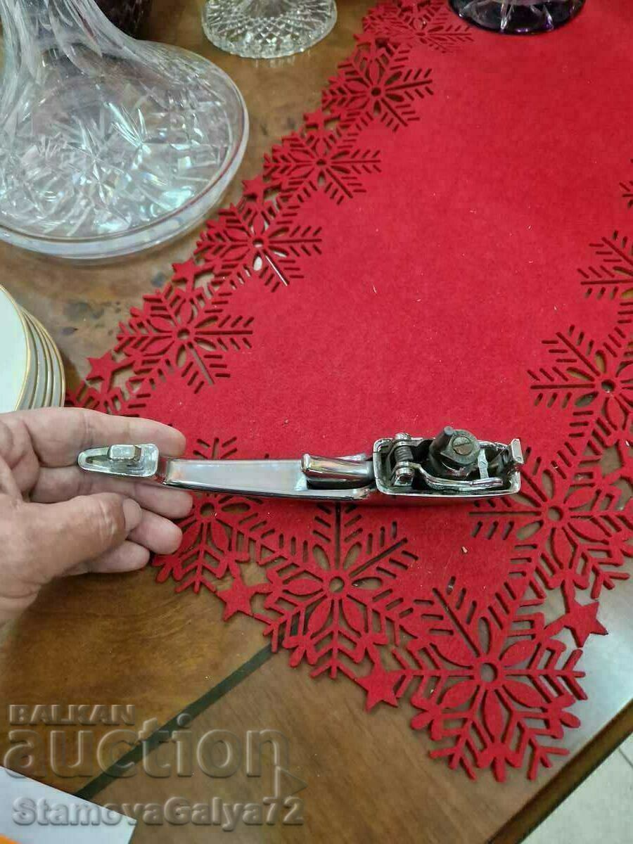 Delivery of Old door handle for Vw