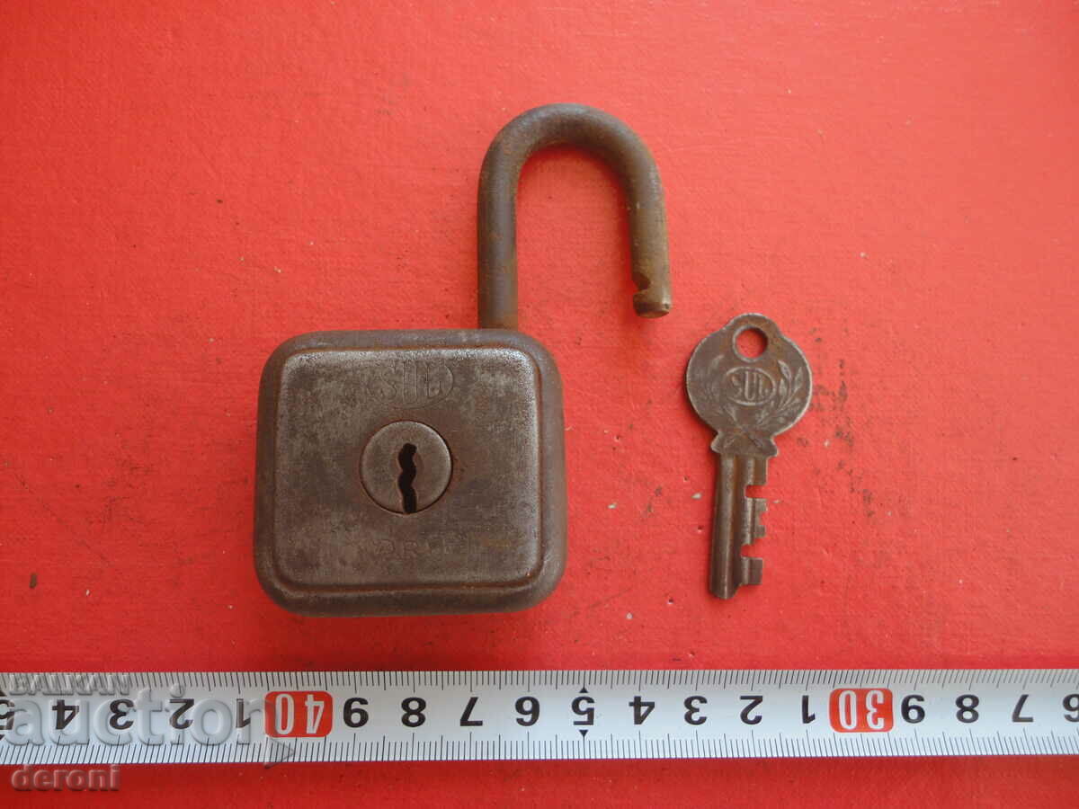 Antique Key Padlock Sul D.R.P. Third Reich with price 25.00 BGN | € 12.78 Antique Key Padlock Sul D.R.P. Third Reich with price 25.00 BGN | € 12.78