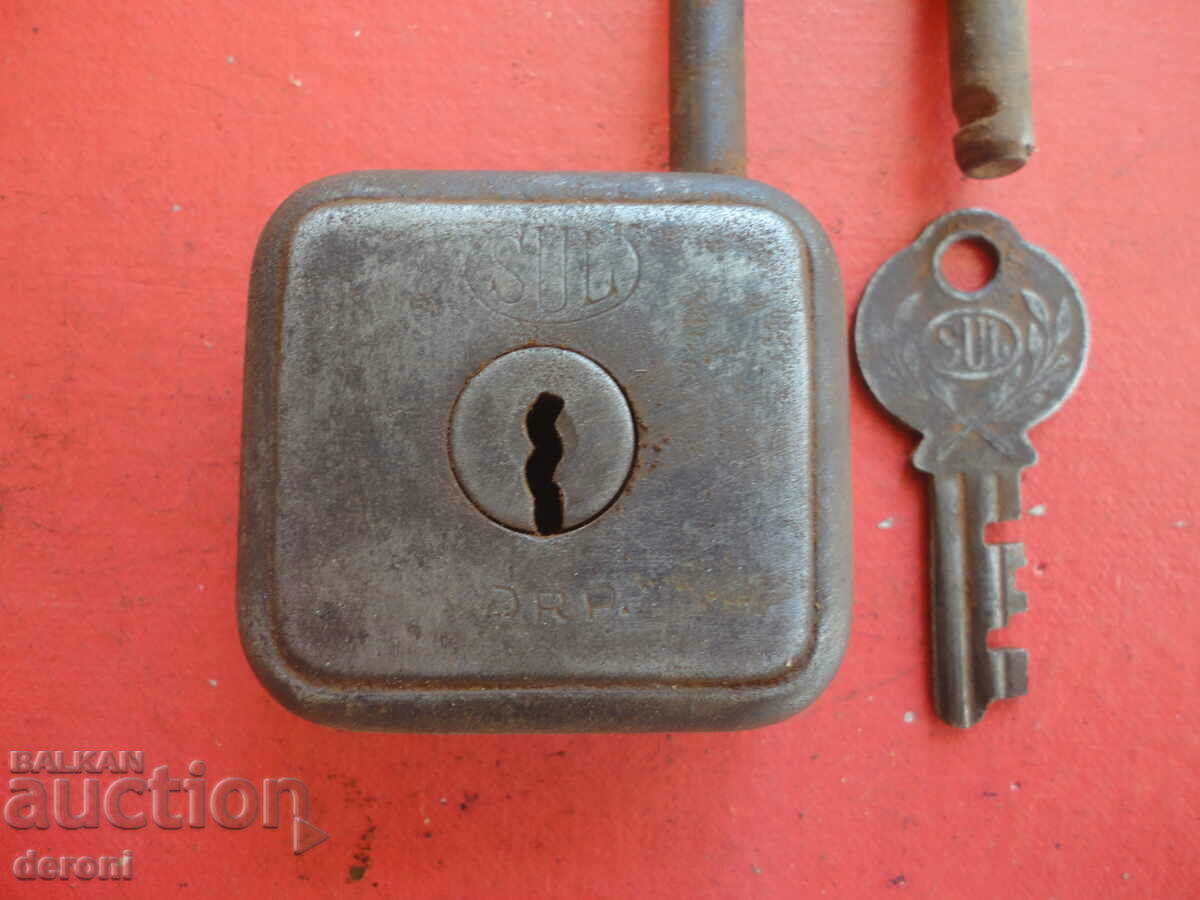 Auction Antique Key Padlock Sul D.R.P. Third Reich Auction Antique Key Padlock Sul D.R.P. Third Reich