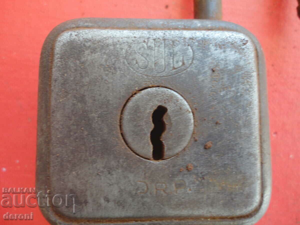 Antique Key Padlock Sul D.R.P. Third Reich - 5 Antique Key Padlock Sul D.R.P. Third Reich - 5