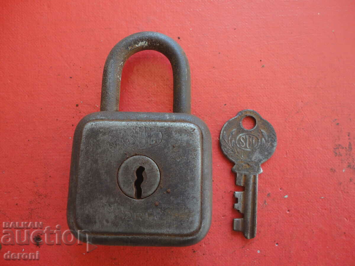 Antique Key Padlock Sul D.R.P. Third Reich - 6 Antique Key Padlock Sul D.R.P. Third Reich - 6