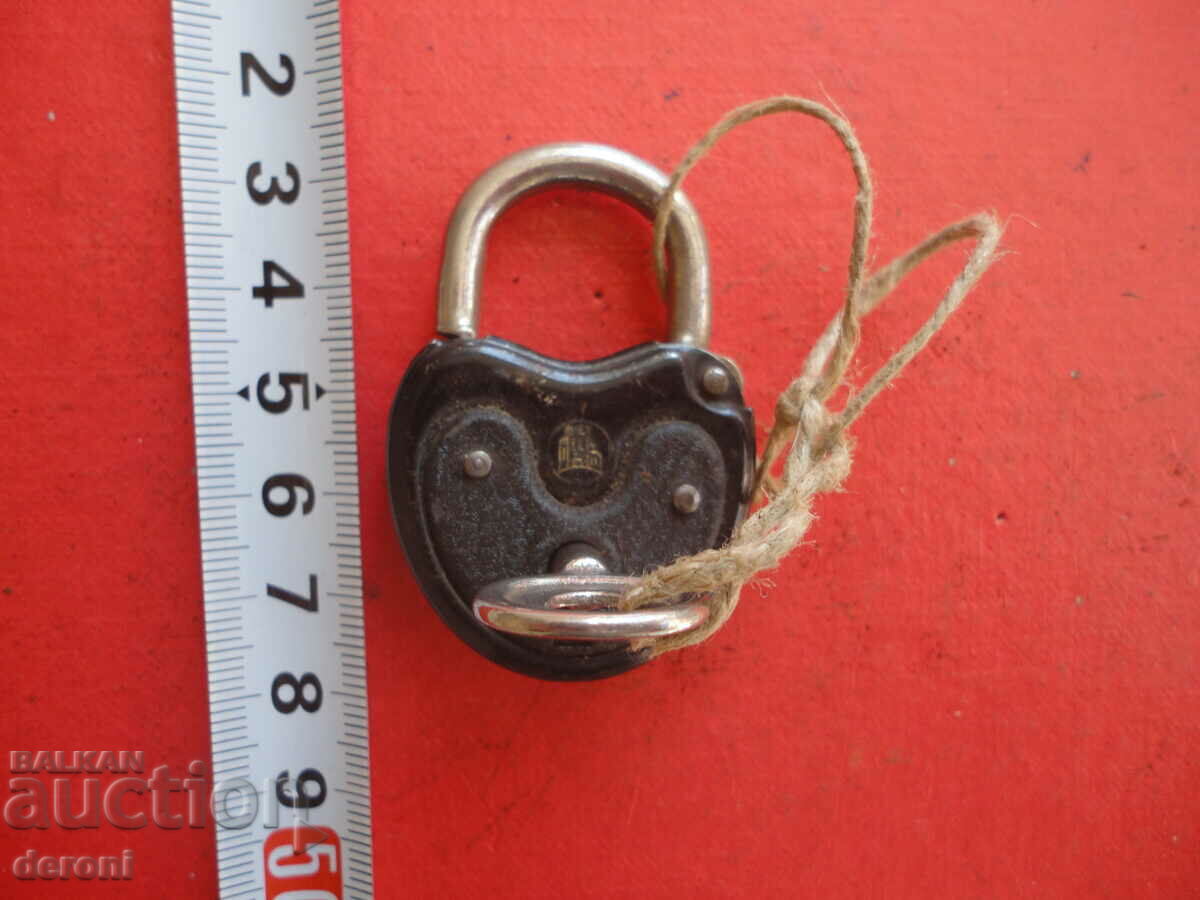 Padlock Burg Deponiere padlock with key with price 25.00 BGN | € 12.78