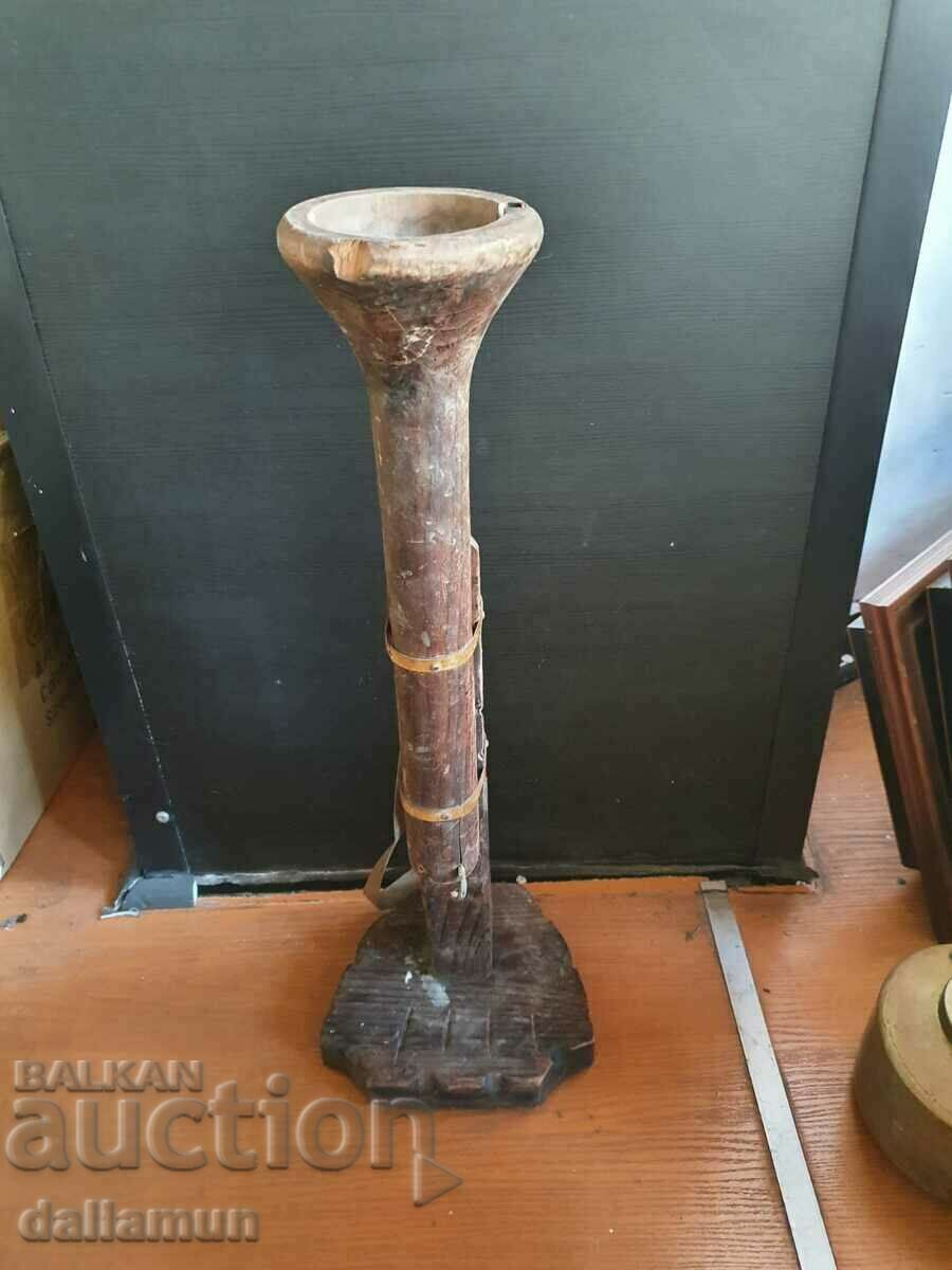 παλιά ξύλινη κηροπήγια αναμνηστικών με τιμή 28.00 BGN | € 14.32 παλιά ξύλινη κηροπήγια αναμνηστικών με τιμή 28.00 BGN | € 14.32