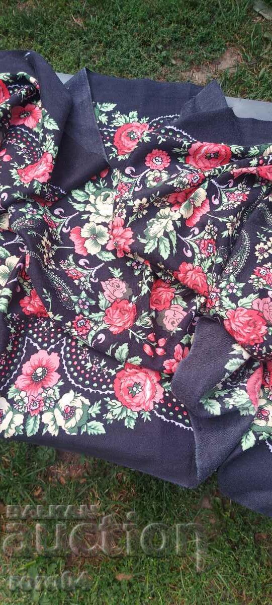 Auction SCARF - ROSSINI - RUSSIA Auction SCARF - ROSSINI - RUSSIA