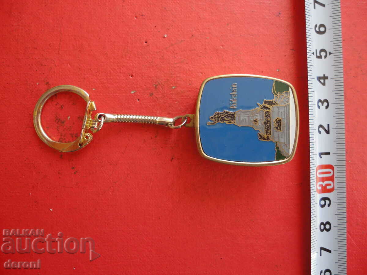 Music Box Box Singing Keychain with price 30.00 BGN | € 15.34 Music Box Box Singing Keychain with price 30.00 BGN | € 15.34