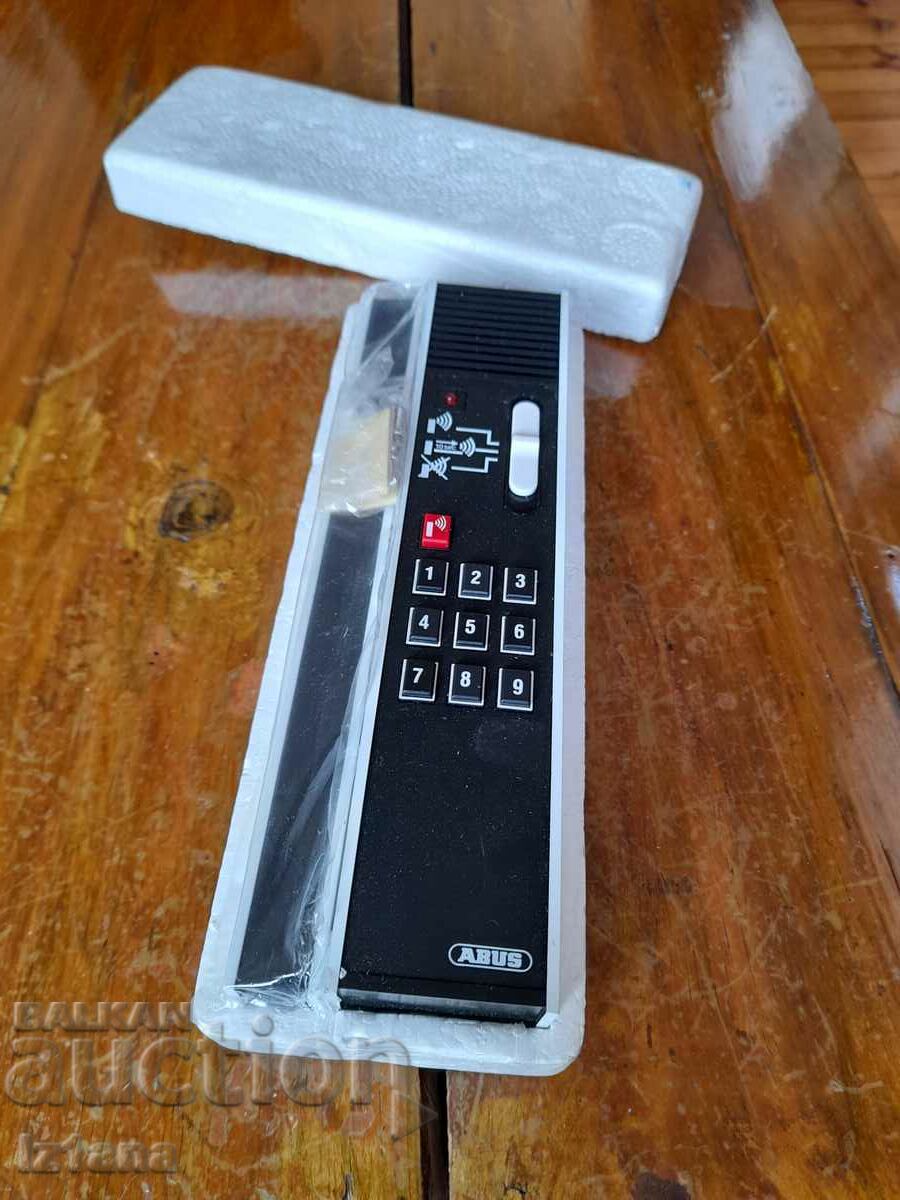 Old ABUS code lock with price 50.00 BGN | € 25.56 Old ABUS code lock with price 50.00 BGN | € 25.56