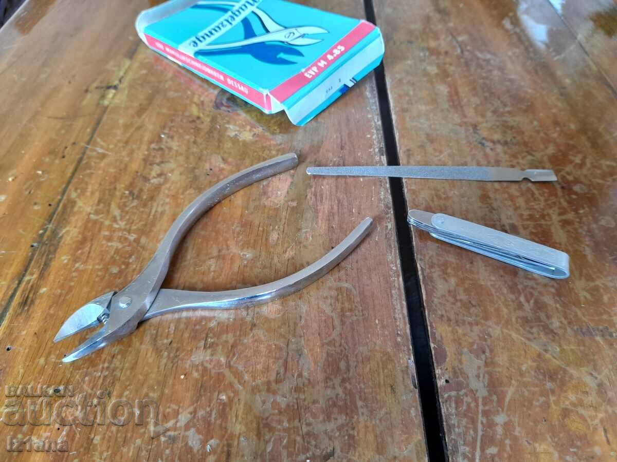 Licitație Geantă de unghii pentru femei bătrâne