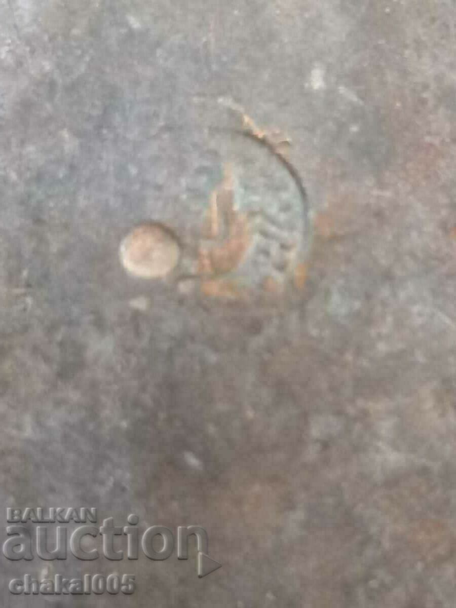 Παράδοση Παλαιό χάλκινο πιάτο