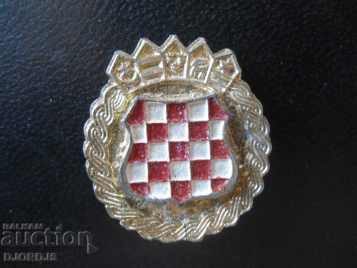 Auction An old badge Auction An old badge