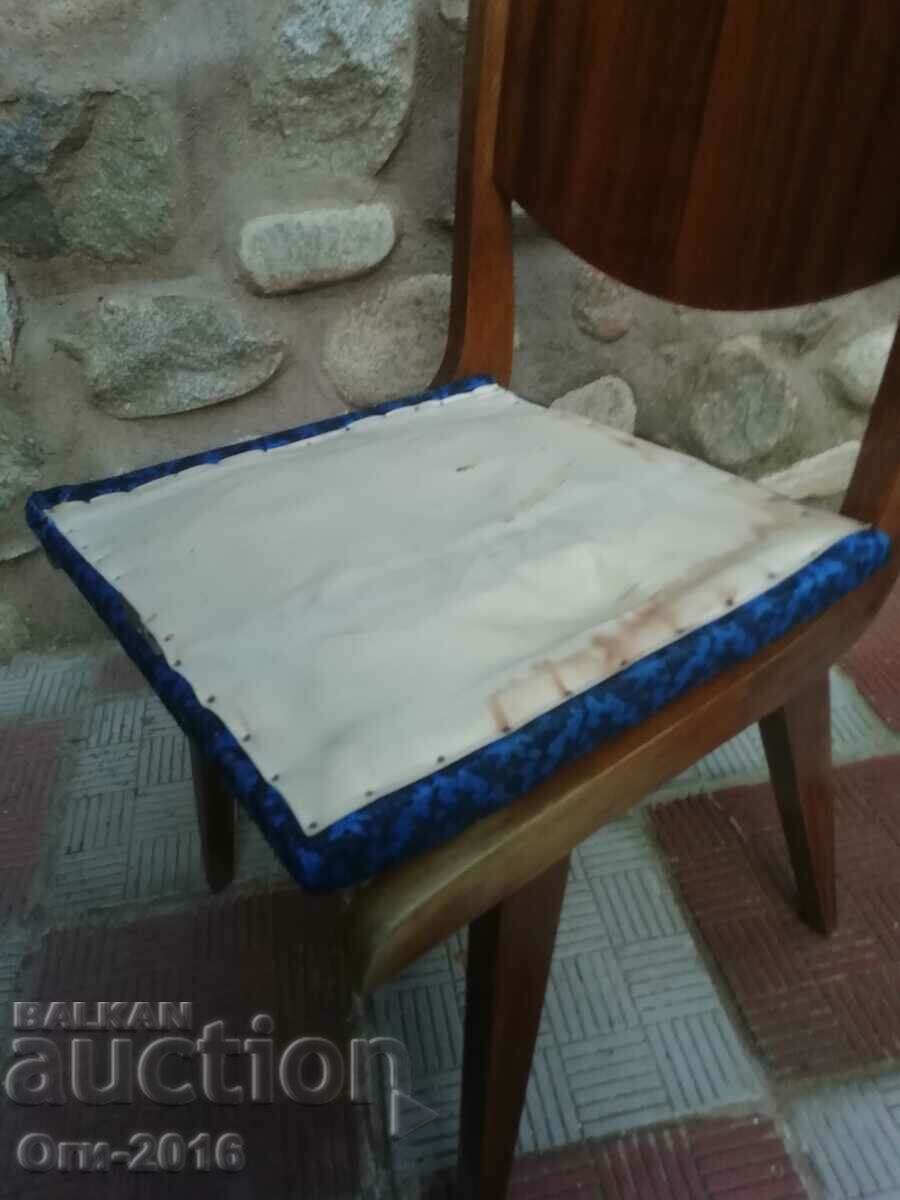 Retro, solid wooden chairs with price 360.00 BGN | € 184.07 Retro, solid wooden chairs with price 360.00 BGN | € 184.07