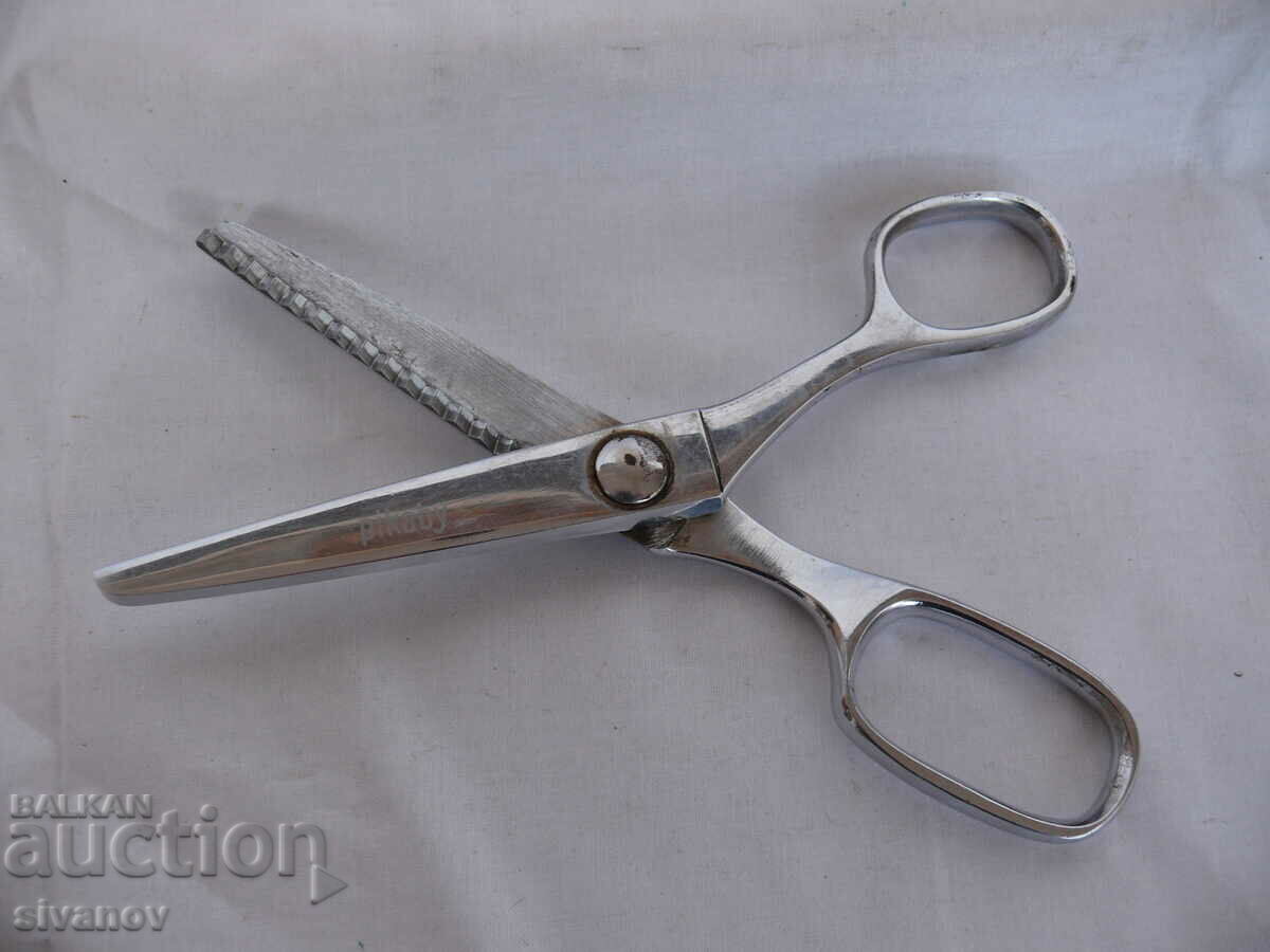 Interesting zigzag scissors PIKABY #1814 with price 19.99 BGN | € 10.22 Interesting zigzag scissors PIKABY #1814 with price 19.99 BGN | € 10.22