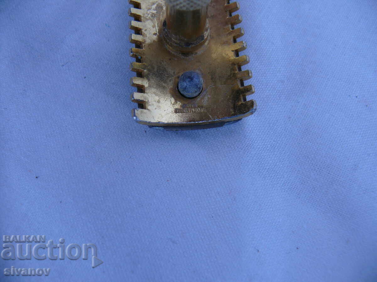 Interesant vechi Sloluna Cehoslovacia #1820 aparat de ras - 5 Interesant vechi Sloluna Cehoslovacia #1820 aparat de ras - 5