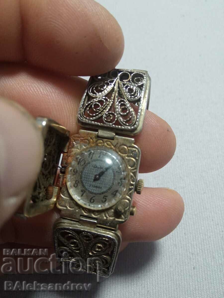 Auction Rare women's watch with filigree, working Auction Rare women's watch with filigree, working