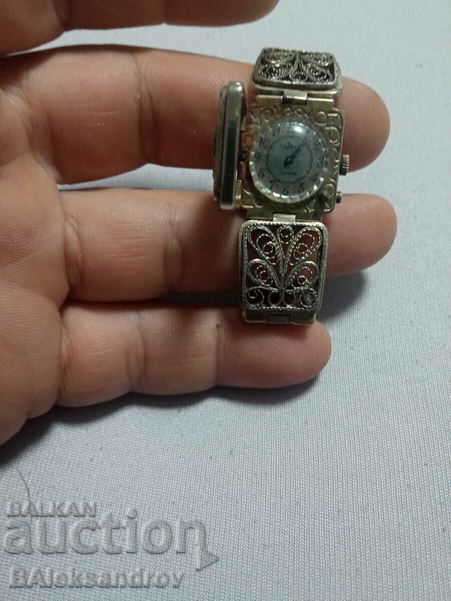 Delivery of Rare women's watch with filigree, working Delivery of Rare women's watch with filigree, working