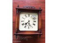 WALL CLOCK "VESNA" RUSSIA MECHANICAL WITH KEY-NOT WORKING
