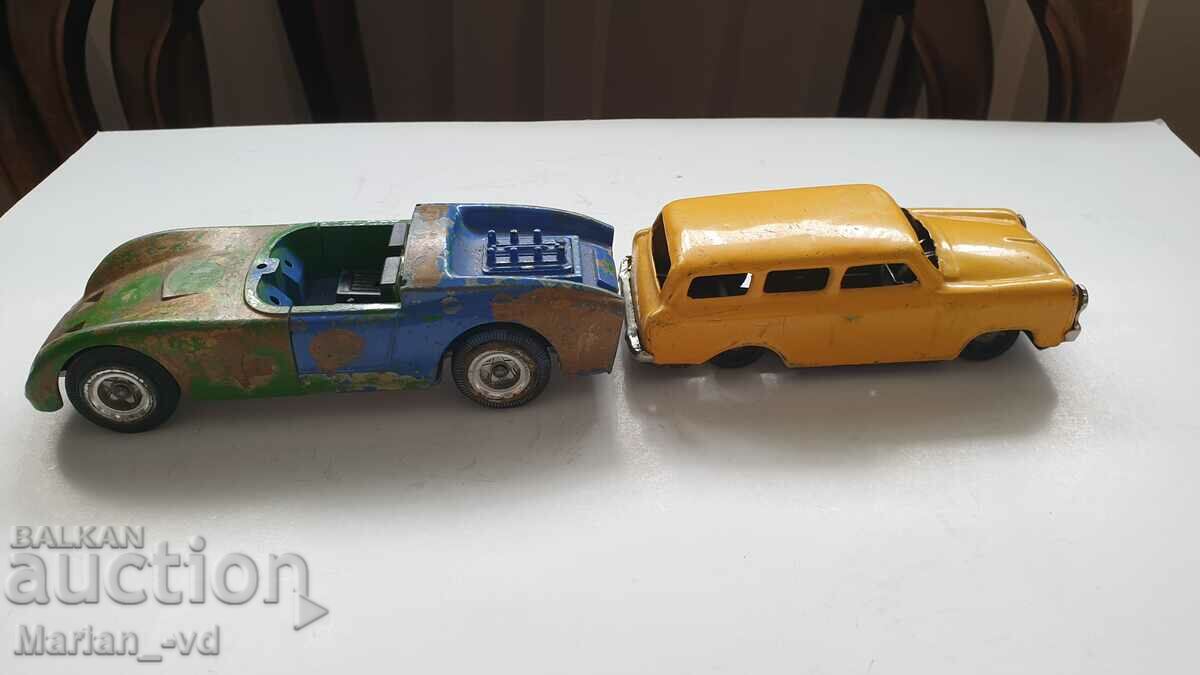 Delivery of collector carts