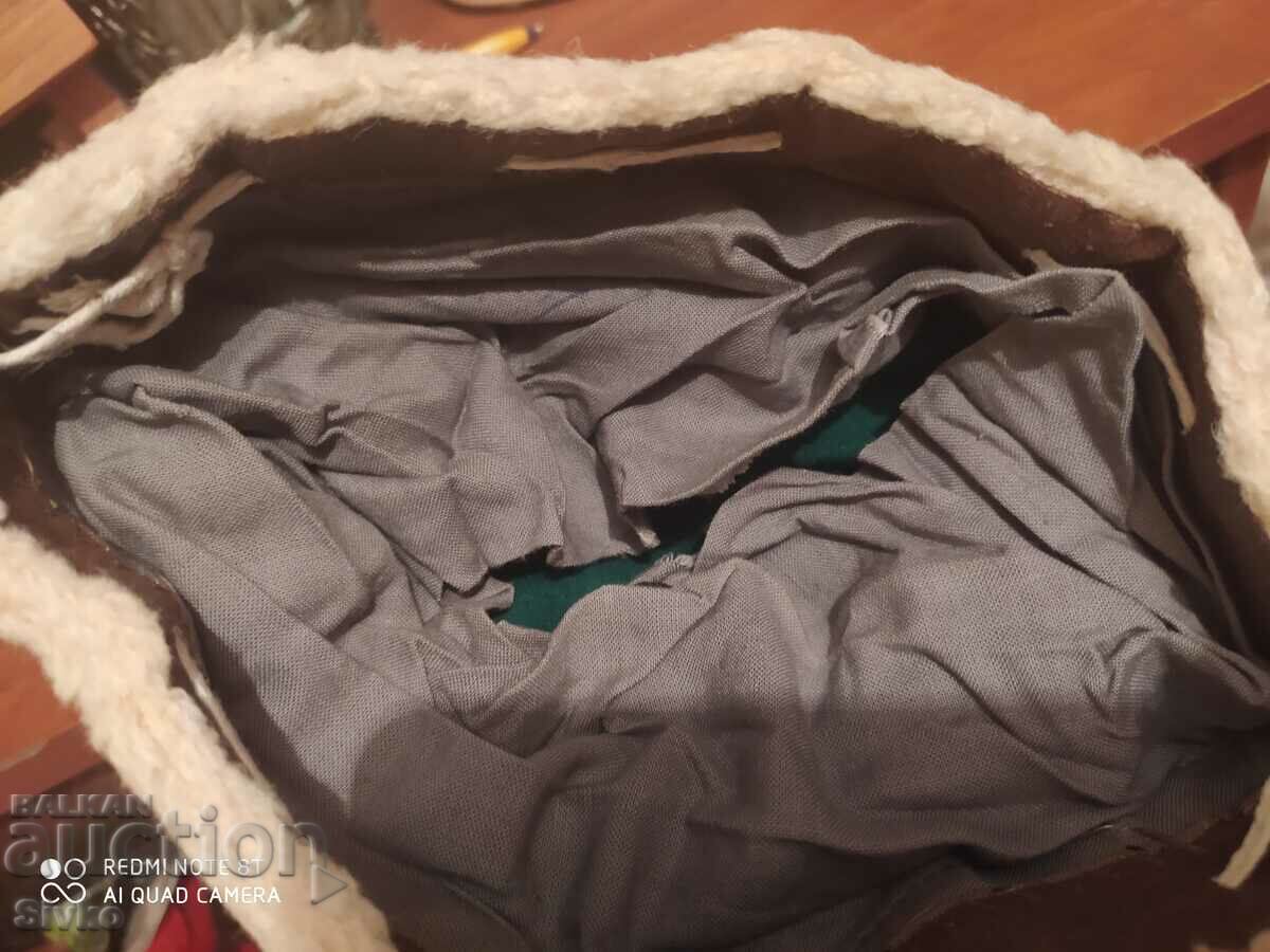 Delivery of Kalpak chavdarche Delivery of Kalpak chavdarche