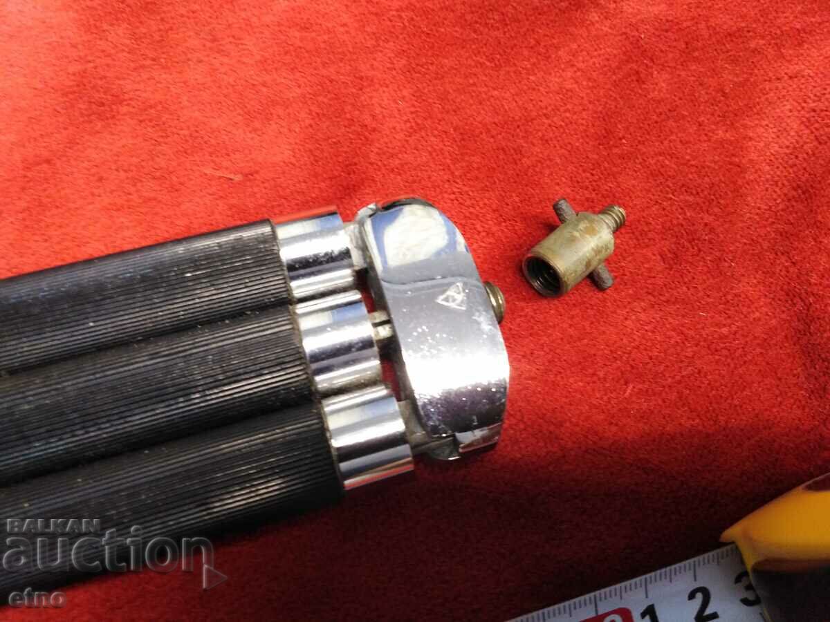 Camera tripod, tripod with price 35.00 BGN | € 17.90 Camera tripod, tripod with price 35.00 BGN | € 17.90