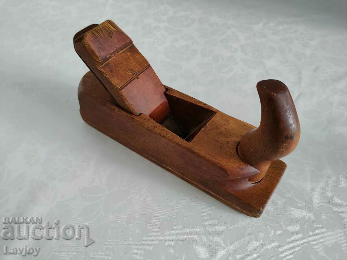 Auction Old carpentry grater Auction Old carpentry grater