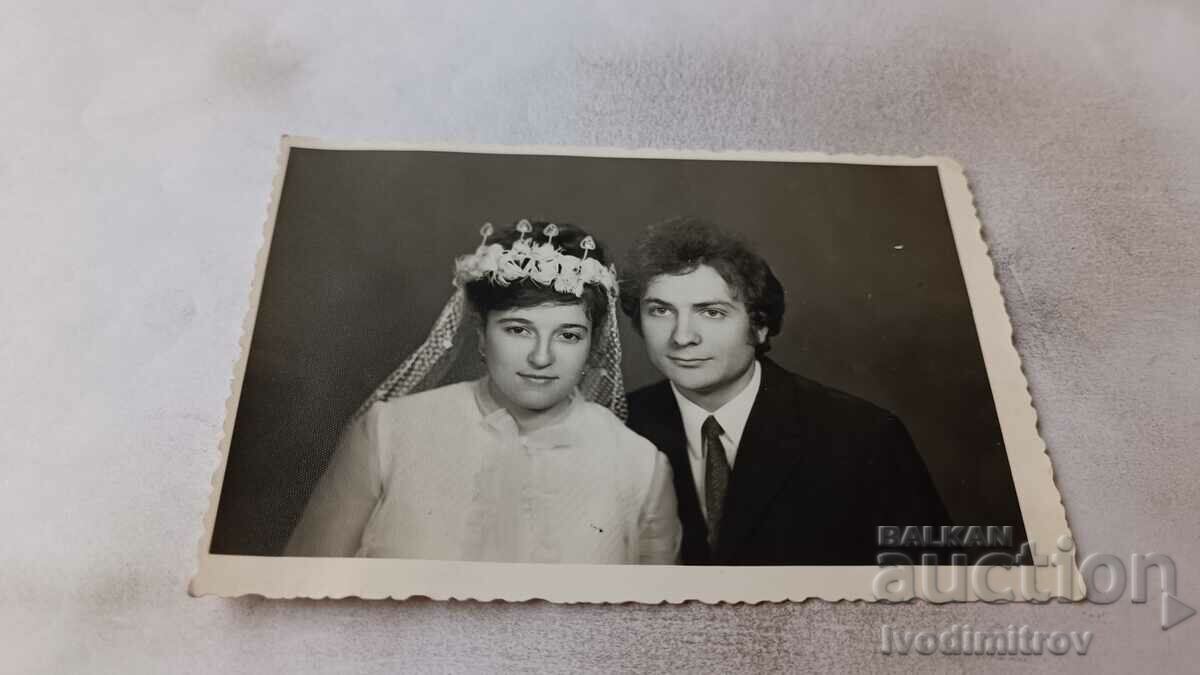 Fotografie Veliko Tarnovo proaspăt căsătoriți 1971