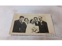 Fotografie Oryahovo Proaspăt căsătoriți cu prietenii lor 1936