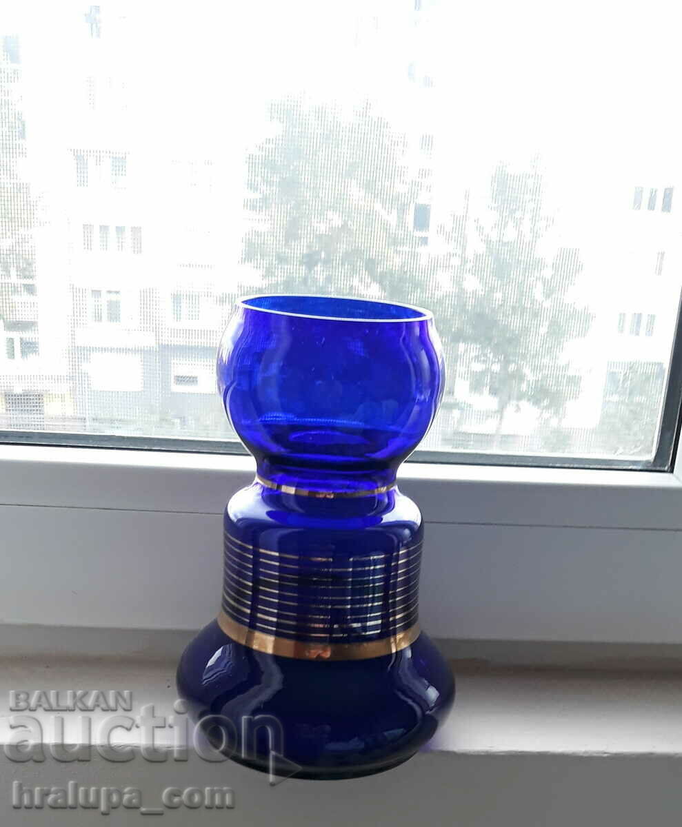 Δημοπρασία Μπλε γυάλινο βάζο με επιχρύσωση Δημοπρασία Μπλε γυάλινο βάζο με επιχρύσωση