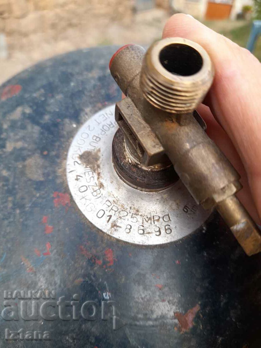 Old tourist gas bottle - 5 Old tourist gas bottle - 5