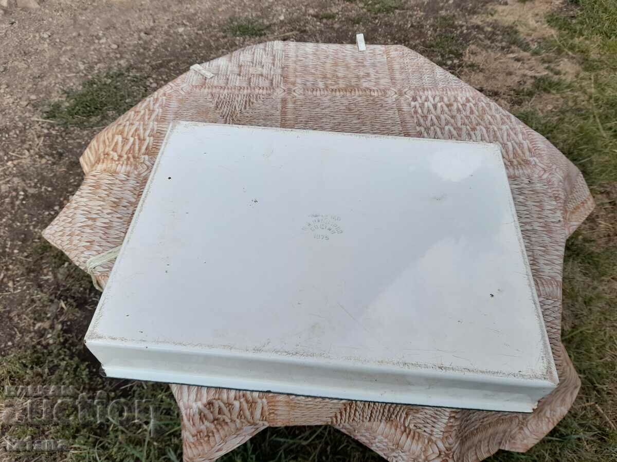 Old enameled tray, pan - 6 Old enameled tray, pan - 6