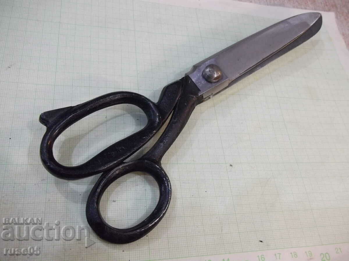 Tailor's scissors medium type 240 mm. from "P.Denev-Gabrovo" - 6 Tailor's scissors medium type 240 mm. from "P.Denev-Gabrovo" - 6