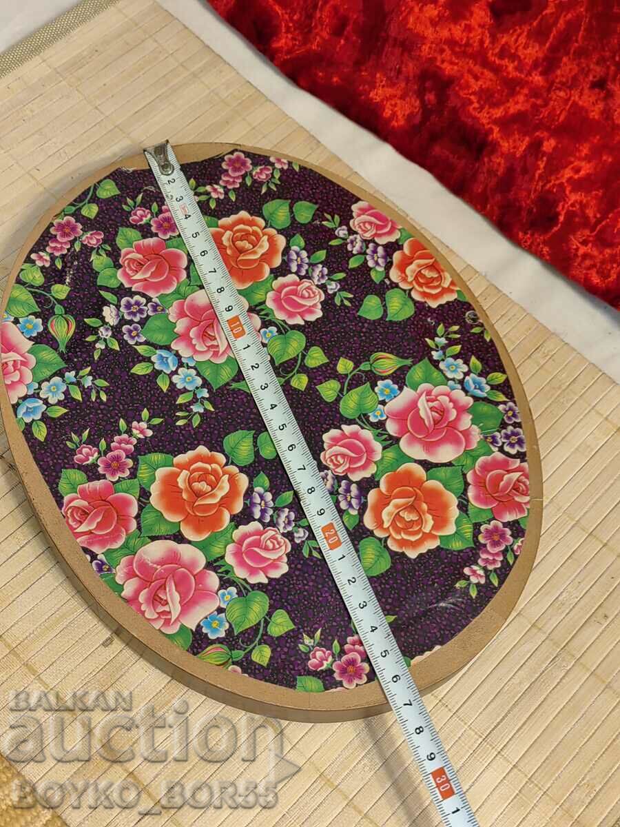 Παλιά ταπετσαρία σε ένα πλαίσιο με τιμή 45.00 BGN | € 23.01