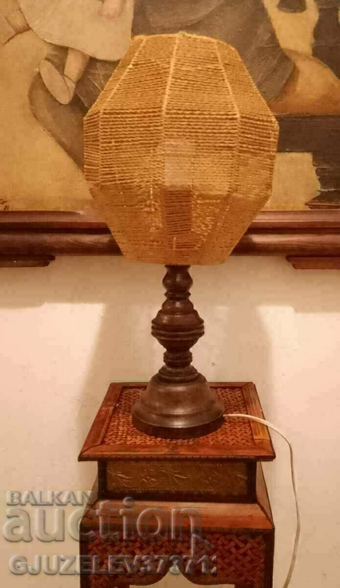 Delivery of old lamp wood and twine